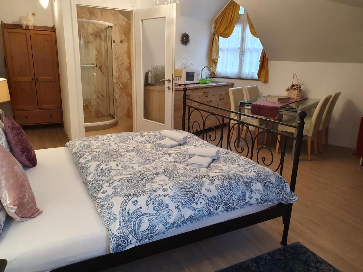 Karmelita Boutique Apartman Sopron Exterior foto